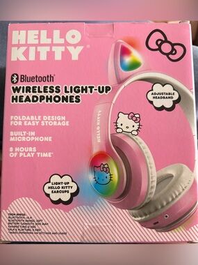 Hello Kitty Pink Wireless Light-Up Bluetooth Headphones New